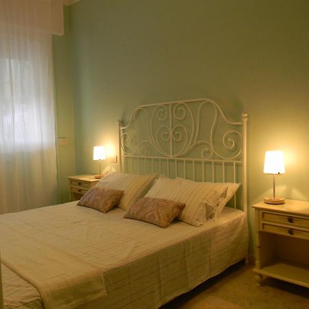 Villa Serena Viareggio Bagian luar foto